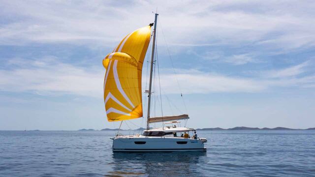 Fountaine Pajot Astrea 42 - 4 + 2 cab. Flonja